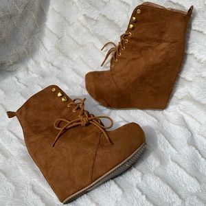 Brown Suede Booties • Size 7